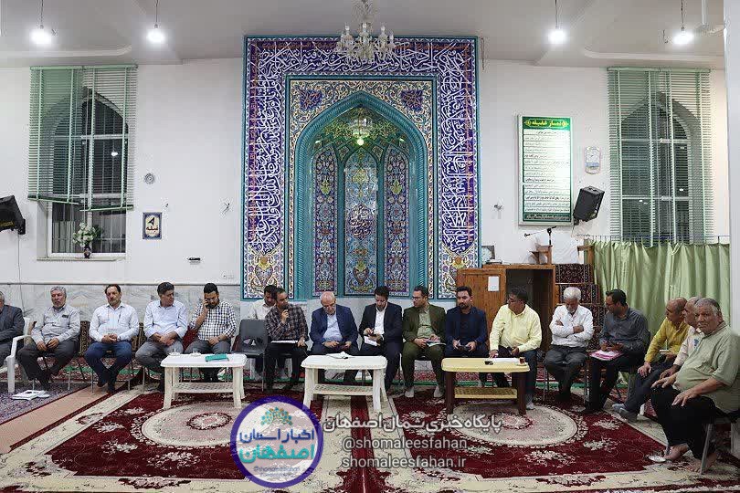 «سفیران خدمت» در حبیبآباد؛ ۳۰ مصوبه روی میز پیگیری مسئولان «سفیران خدمت» در حبیبآباد؛ ۳۰ مصوبه روی میز پیگیری مسئولان